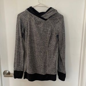 Lululemon running pullover, heather gray size 6